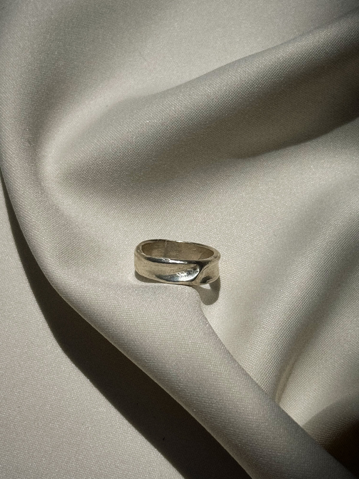 Bond ring