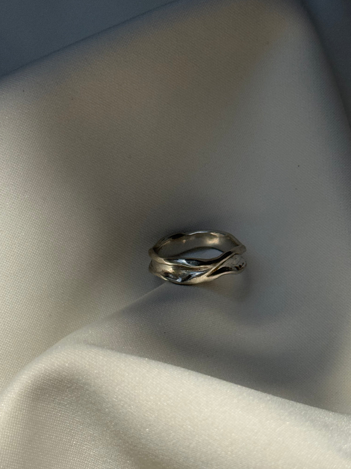 Wave ring