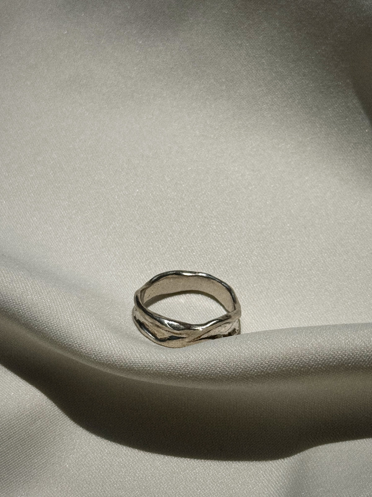 Wave ring
